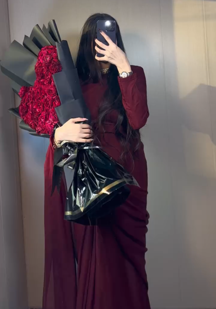Scarlet Glam Georgette Ready-to-Wear Saree Set