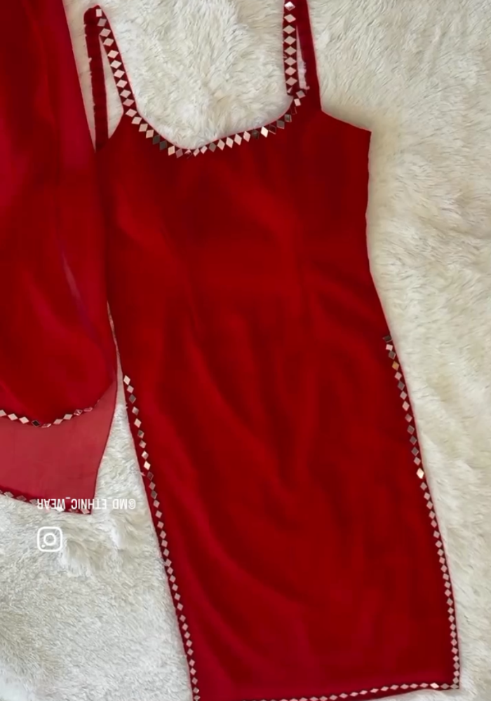Signature Red Mirror Georgette Set
