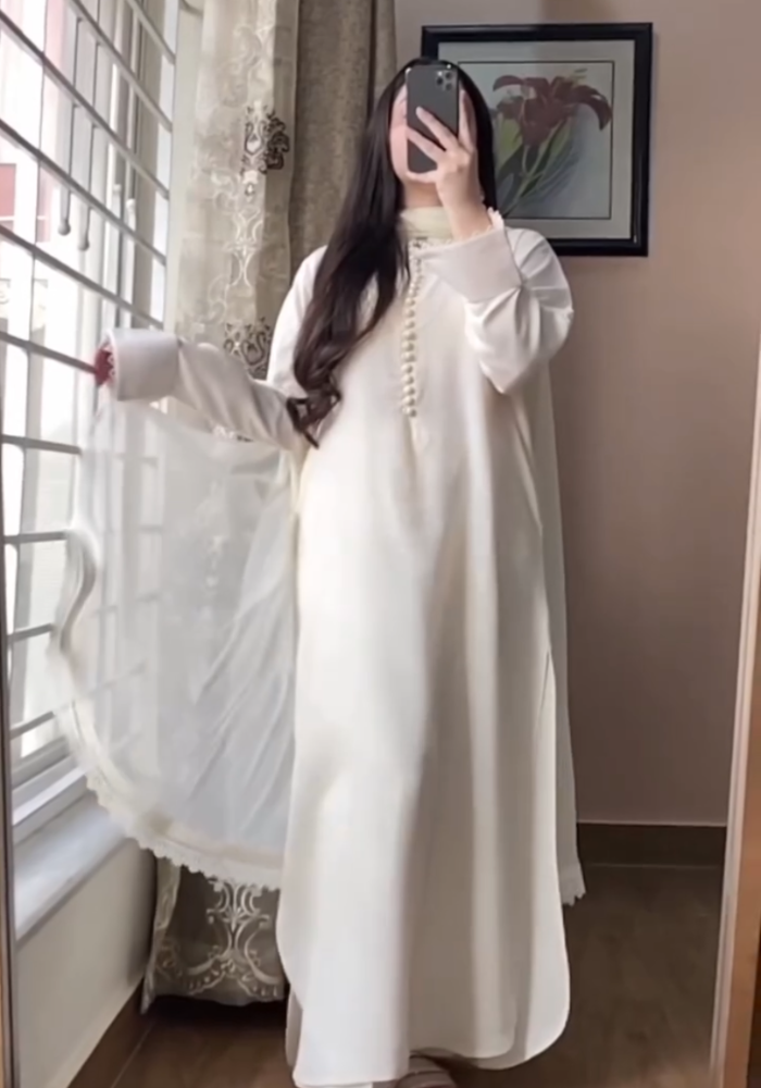 Ivory Grace Pakistani Set