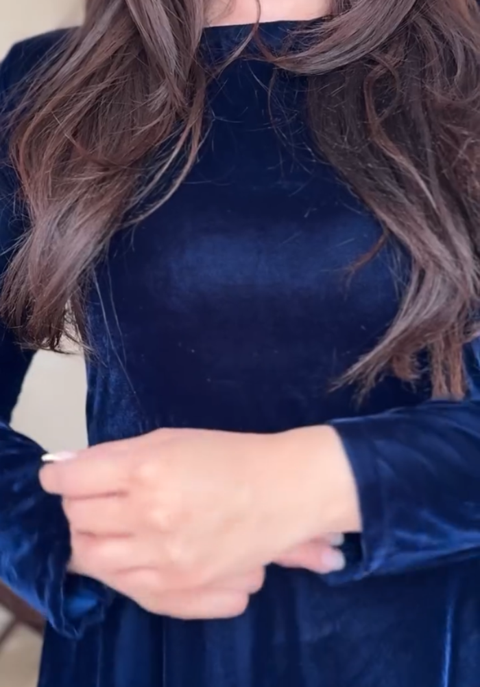 Luxurious Velvet Aura Winter Maxi Dress