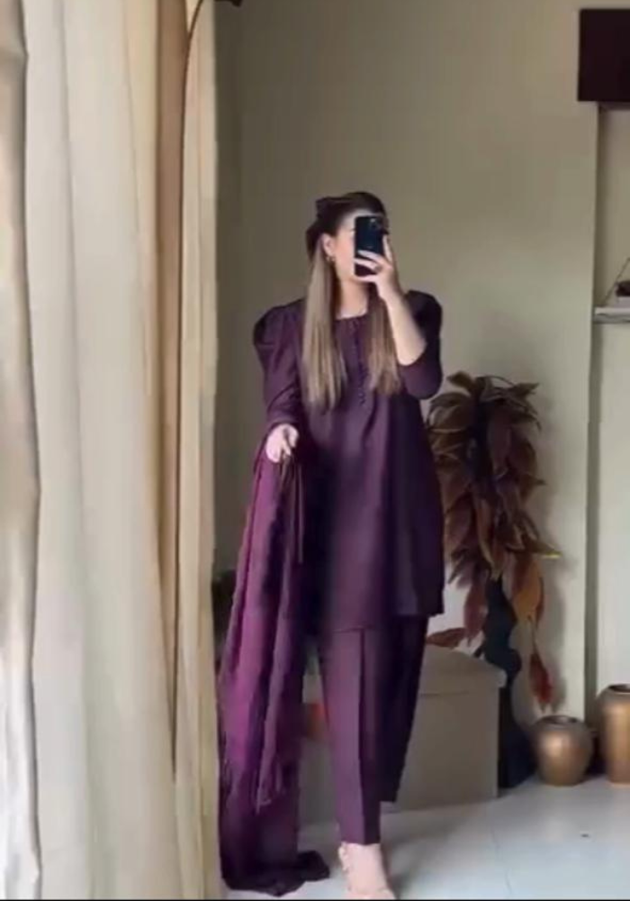 Wine Charm: Stylish Kurta, Pant, and Dupatta Set