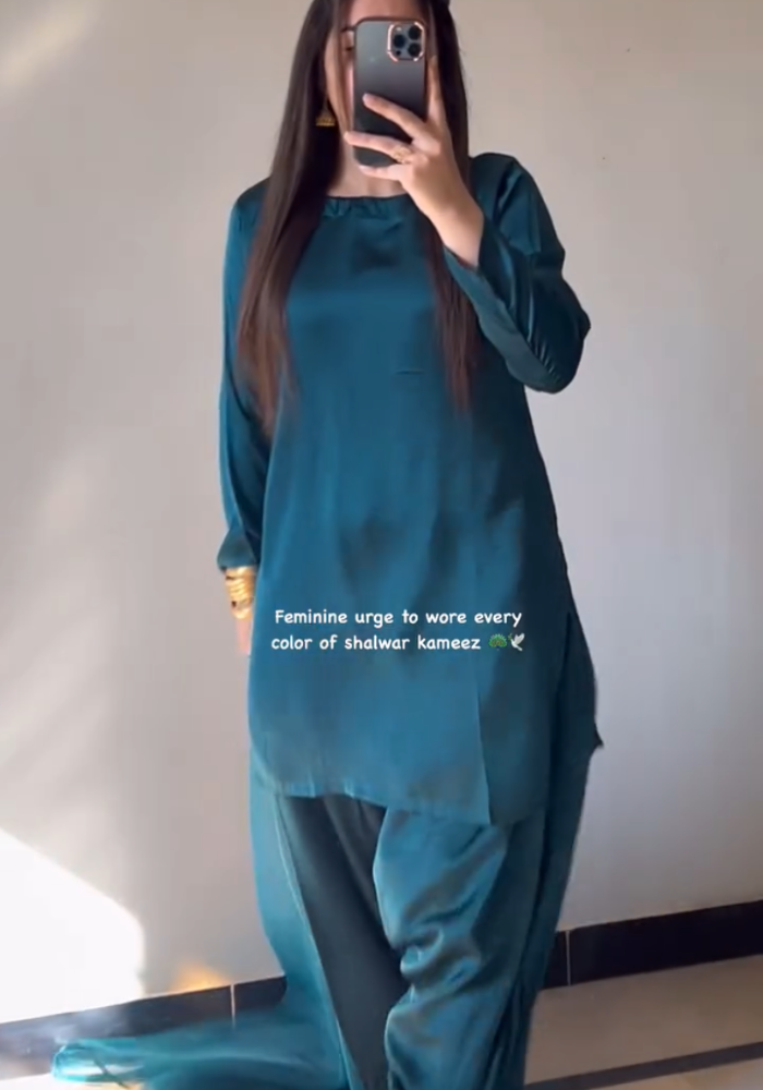 Nazakat-e-Teal Farshi Suit with Organza Dupatta