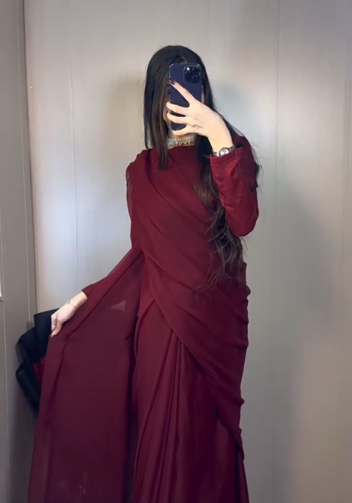 Scarlet Glam Georgette Ready-to-Wear Saree Set