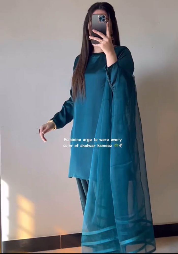 Nazakat-e-Teal Farshi Suit with Organza Dupatta